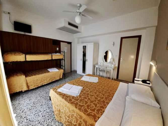 Hotel Modenese Ριτσιόνε Εξωτερικό φωτογραφία