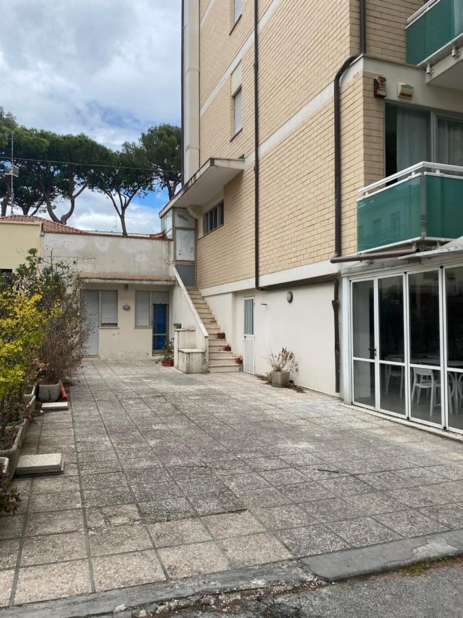 Hotel Modenese Ριτσιόνε Εξωτερικό φωτογραφία